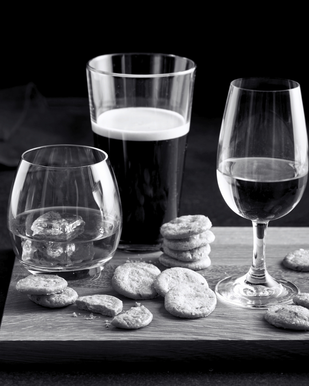 Gruyère Cheese & Tarragon Drinks Biscuits