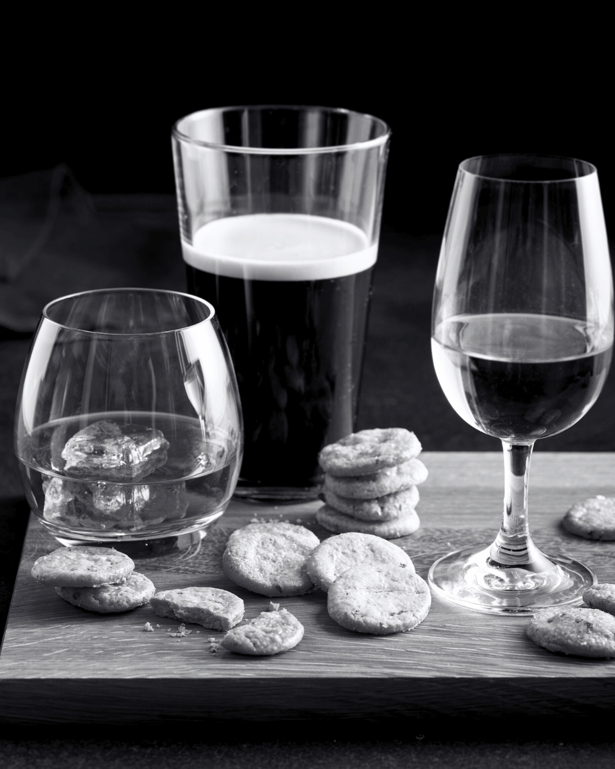 Gruyère Cheese & Tarragon Drinks Biscuits